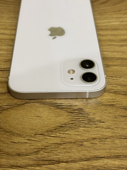 iPhone 12 256GB Srochno sotiladi