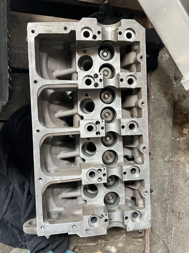 Глава за Volkswagen Touran 1,9 TDi