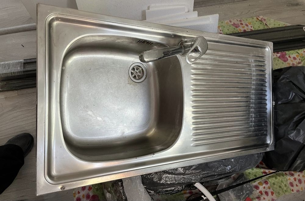 Chiuveta bucatarie cu baterie