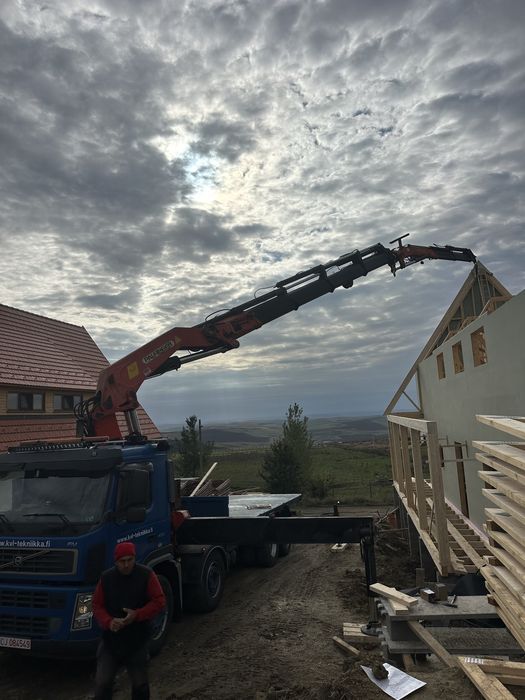 Macara, camion cu macara