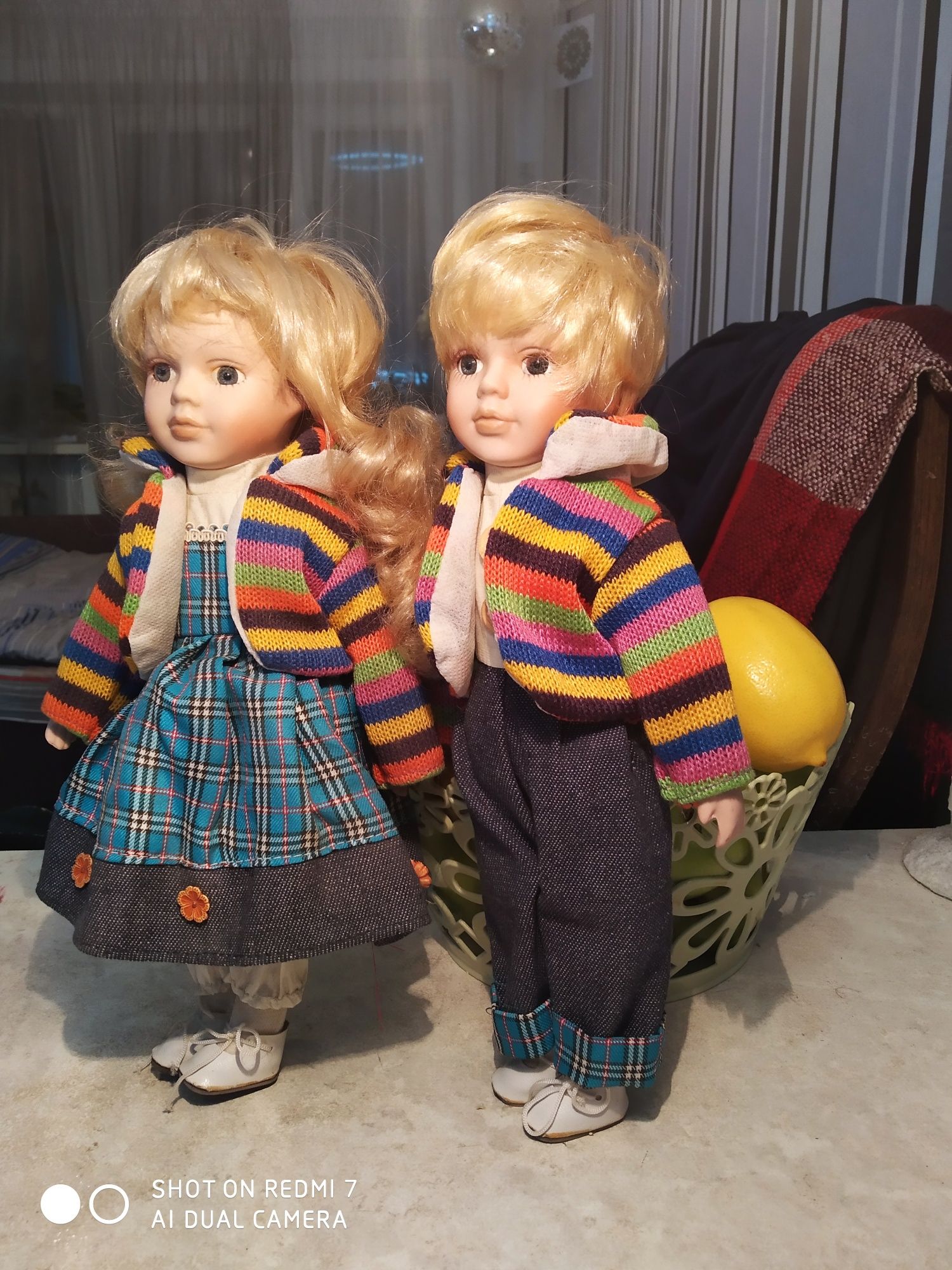 Куклы продам. Фарфоровые куклы