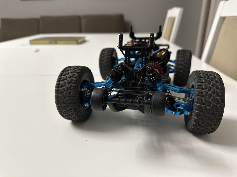 Rc машинка rapid комбо (могу сделать обмен любых электроных вещей)