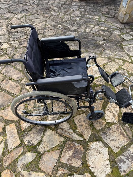 Инвалиден стол употребяван 2 бр