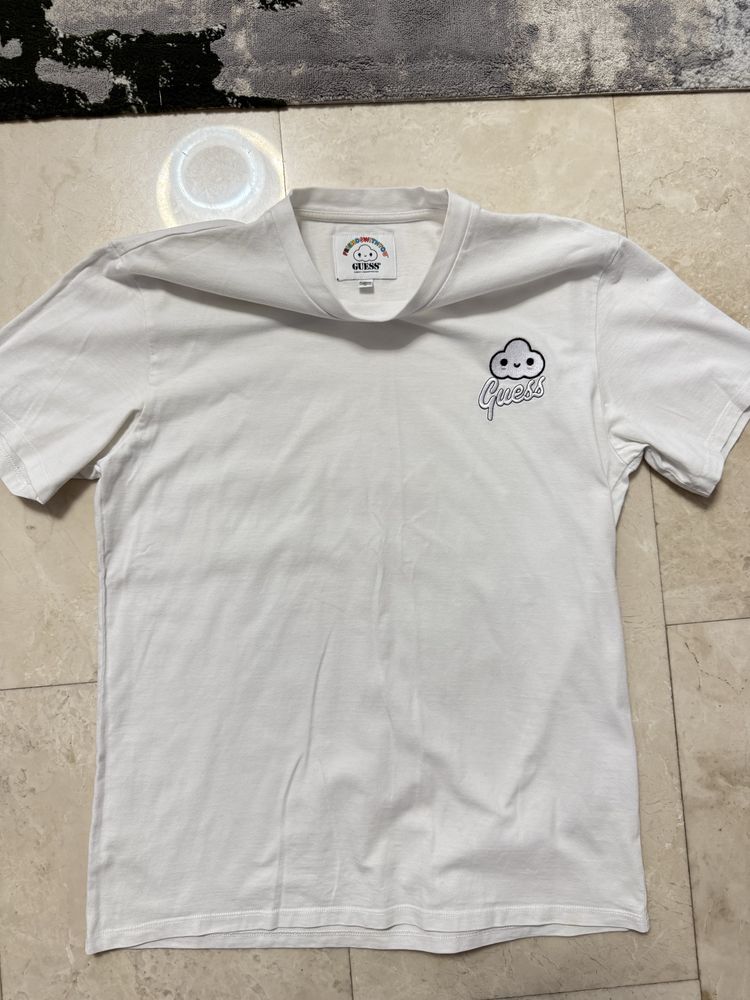 tricou Guess !!!