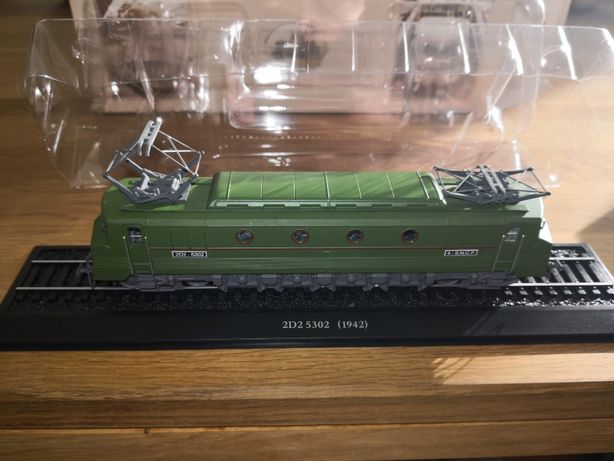 se vinde macheta locomotiva 2D2 5302 de la SNCF