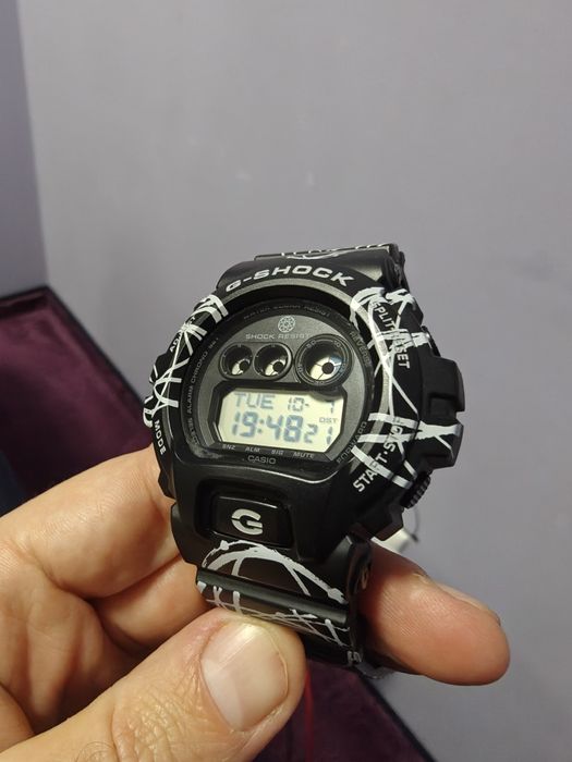 Мъжки часовник Casio G-Shock GD-X6900FTR-1 Futura