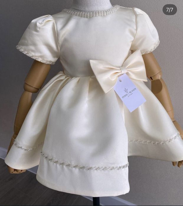 Продам платье на годик