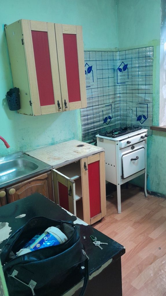Продам двухкомнатную квартиру в панельном доме на четвёртом этаже
