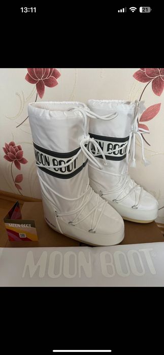 Moon Boots new full box 35/38
