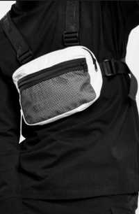 Мъжка чанта URBAN CLASSICS за носене на гърдите