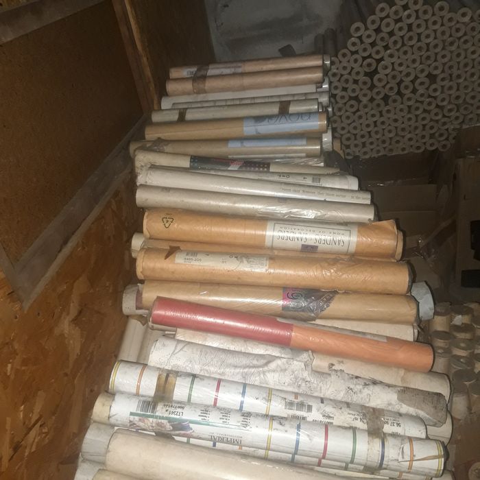 Vand tapet diverse modele angro sau la bucata