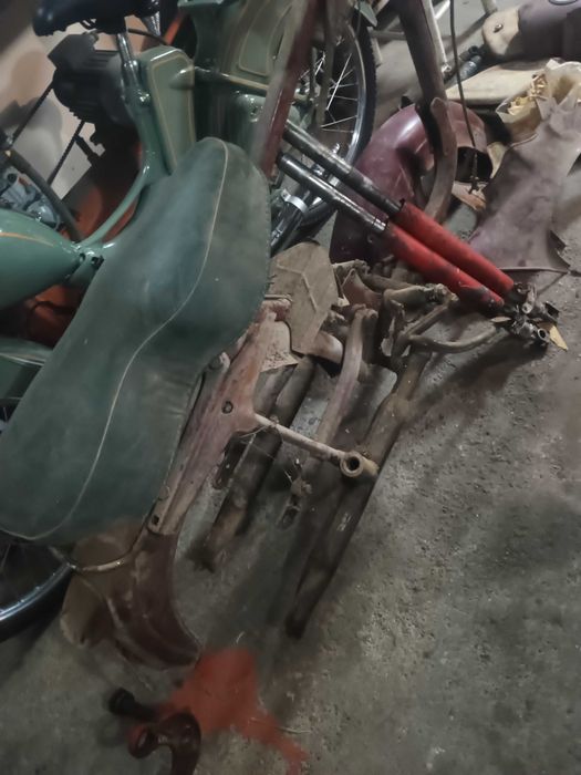 Ява Jawa 175 на части