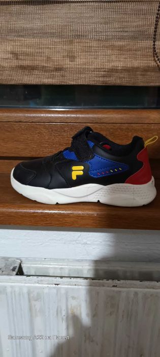 Продавам маратонки