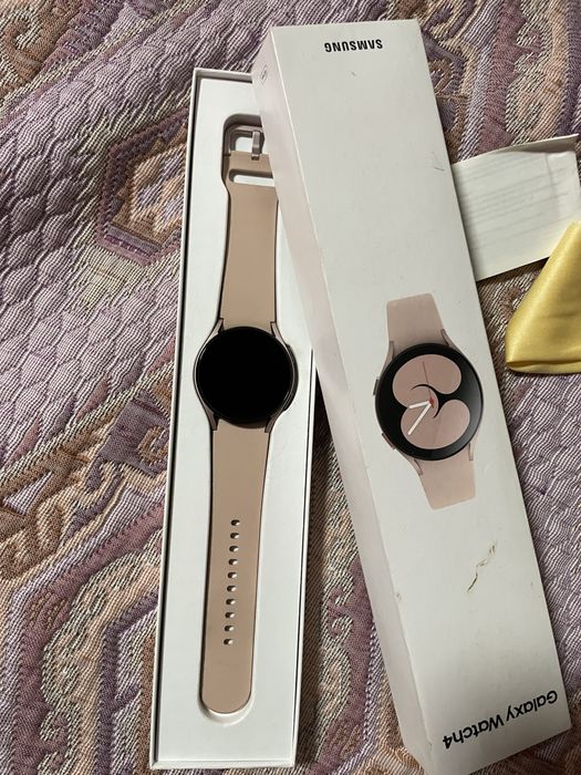 Срочно продам смарт часы