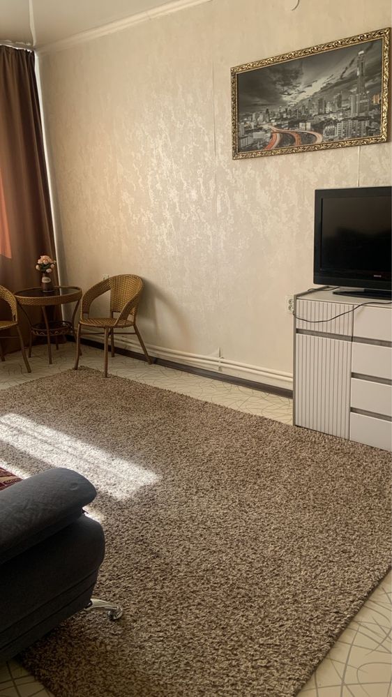 Сдам посуточно 1-комнатную квартиру в центре Макинска