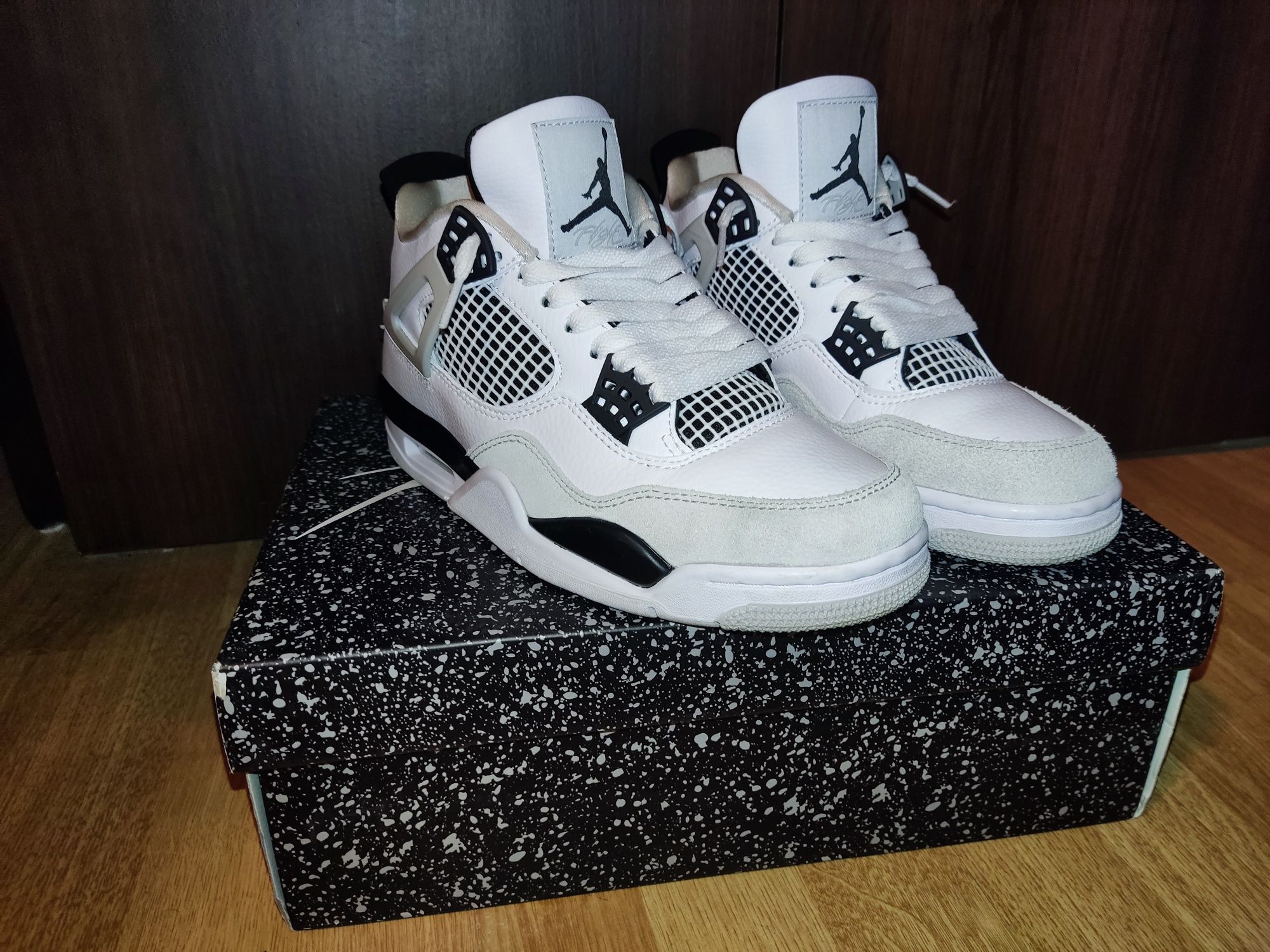 Jordan 4 military black