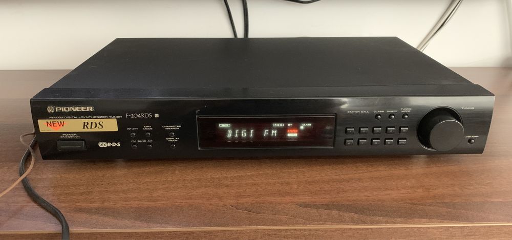 Tuner Pioneer stare buna