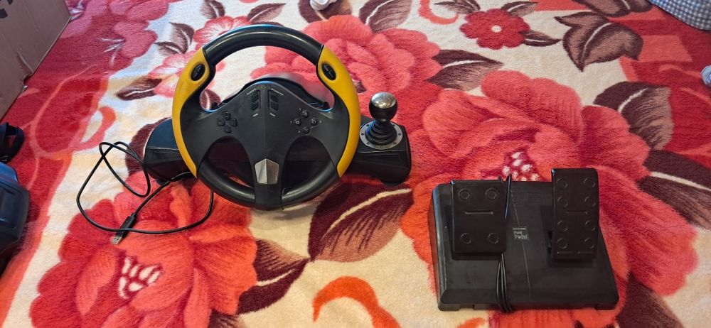 Volan gaming & pedale  Myria