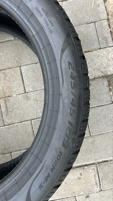 245/45R19. PIRELLI pzero