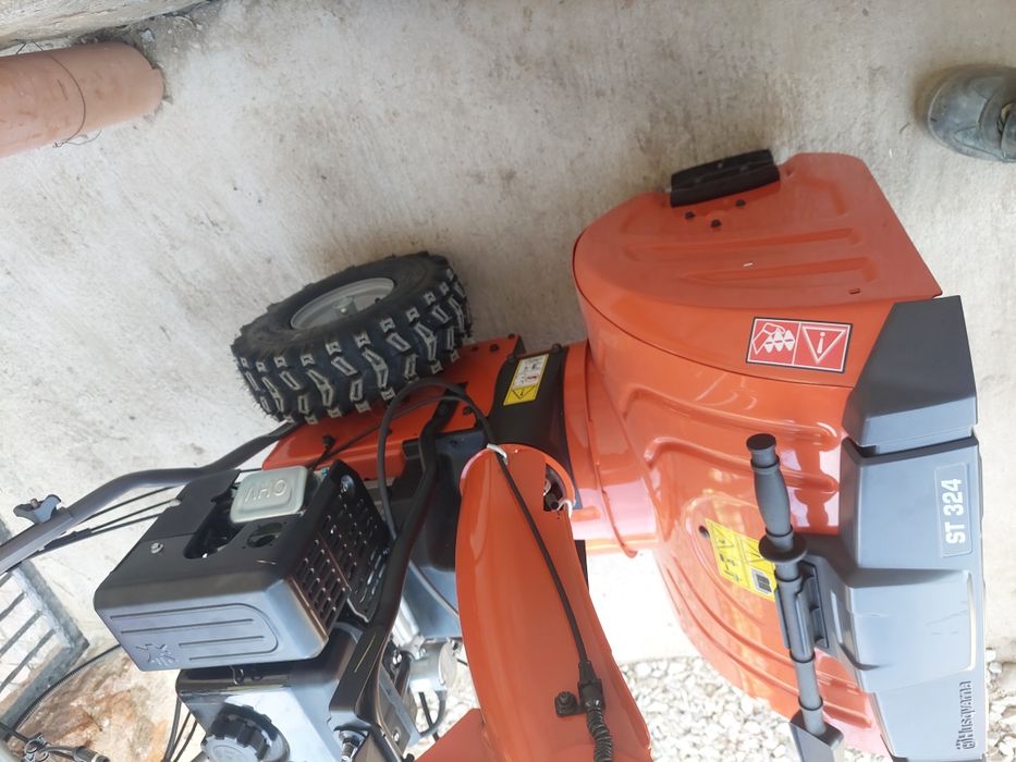 Freză pentru zăpadă husqvarna nouă an 2022