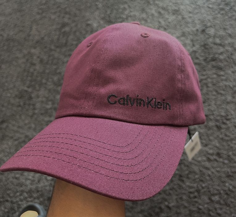 Шапка calvin klein чисто нова