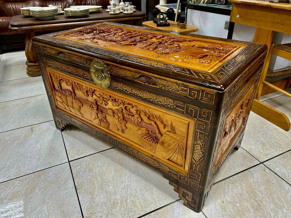 Сандък ръчна дърворезба Холандия