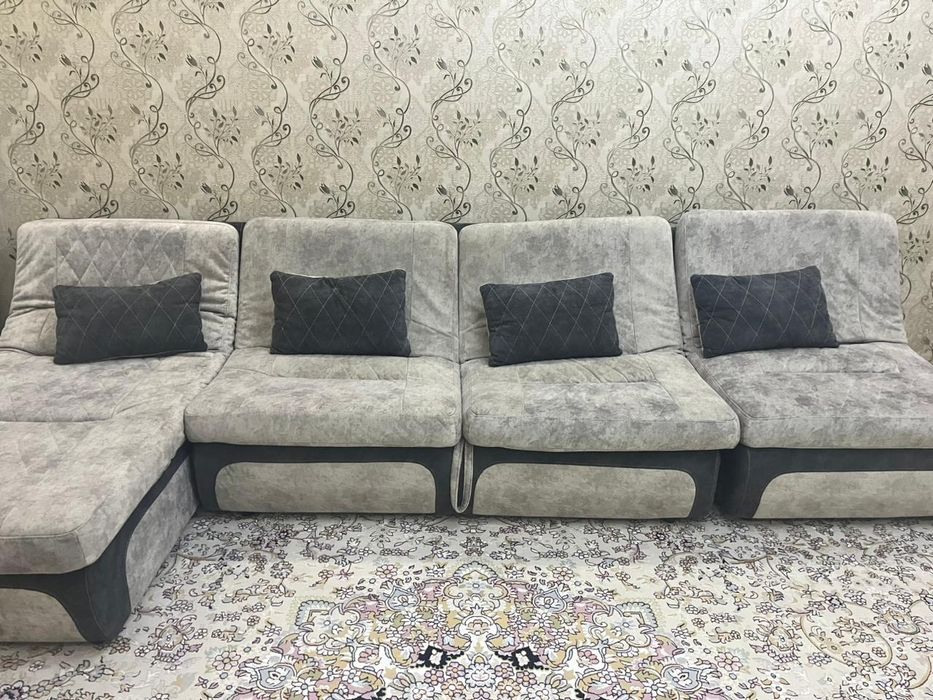 Угловой диван б/у