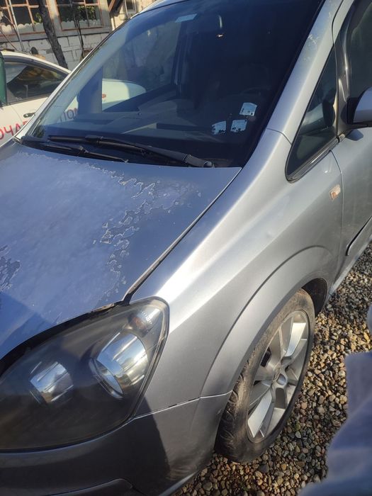 Opel zafira B 2008 на части
