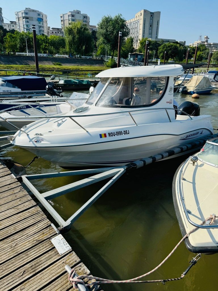 Barca quicksilver 540 pilothouse