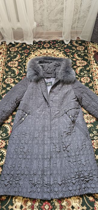 Пихора женская с капюшоном