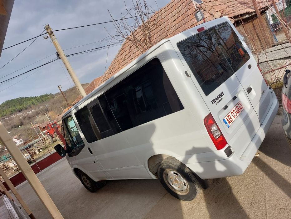 Vând Ford transit