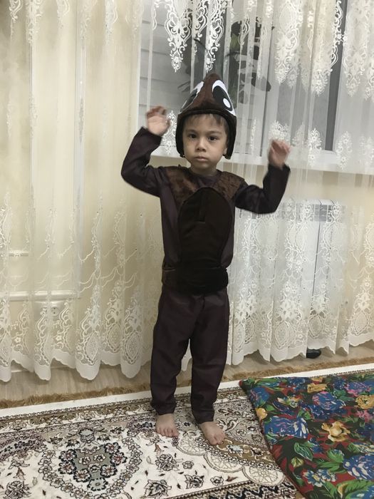 Продам новый  костюм муравья