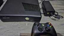 Xbox slim complet 1 maneta originala + 12 jocuri Minecraft