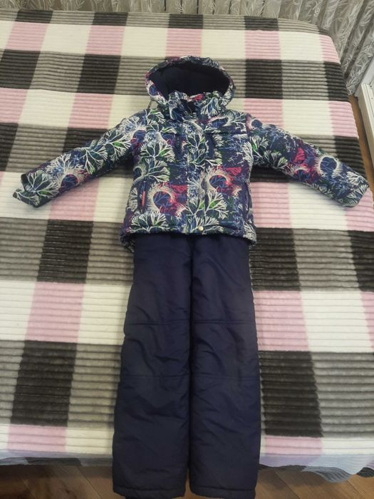 Зимний костюм с комбинезоном на возраст 5-7 лет