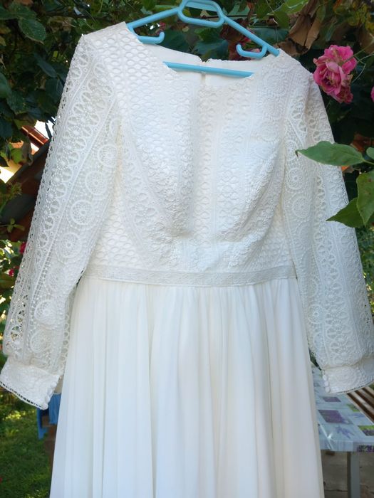 Rochie de nuntă .