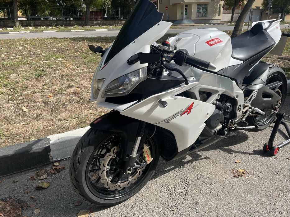 Aprilia RSV4 1000