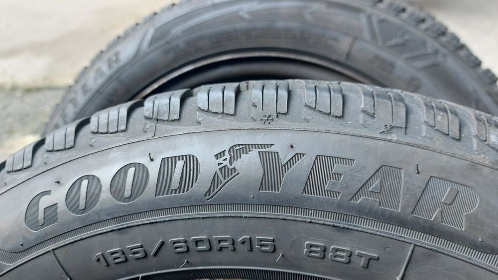 Зимни гуми 185/60/15 Goodyear Ultragrip 4 броя
