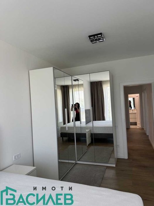 Дава се под наем Тристаен апартамент в София, Център - 124 кв.м за 1250 € - Снимка #5