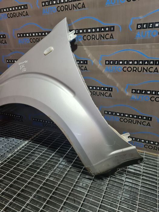 Aripa Stanga Fata Nissan Navara 2006 - 2010 2 Usi ARGINTIU (834)