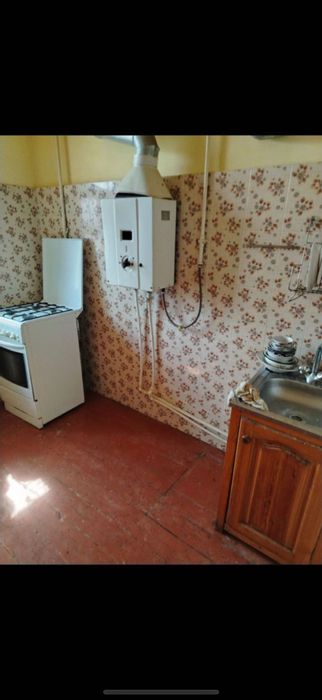 продаю 1 ком в чирчике