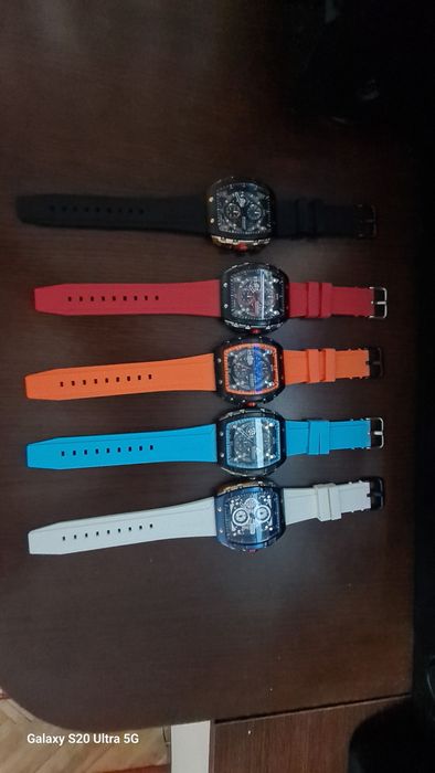 Set  5 ceasuri Curren