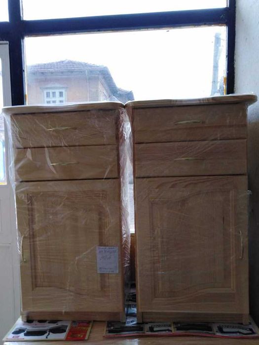 Мебели само от масив, готови и по поръчка