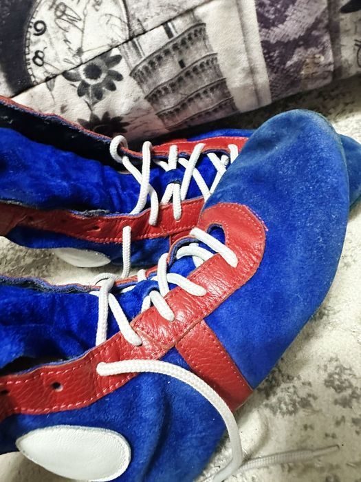 Обувь спортивный