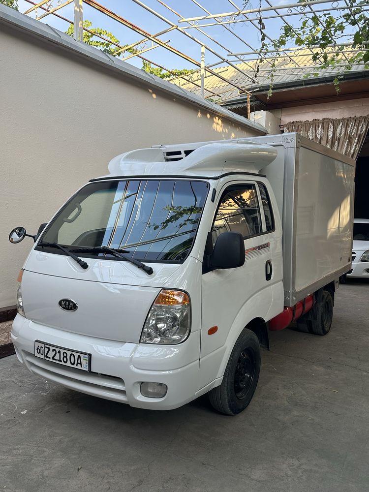 KIA BONGO 3 Refrigerator