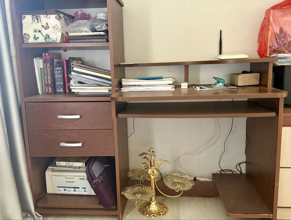 Отдам даром стол доя компьтера