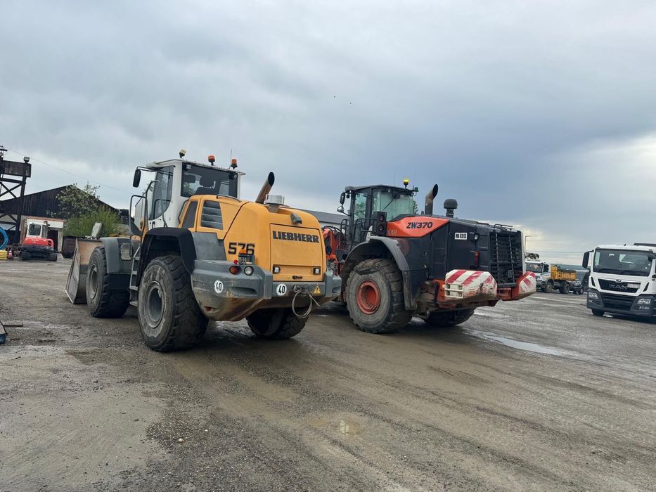 Incarcator frontal Hitachi ZW370