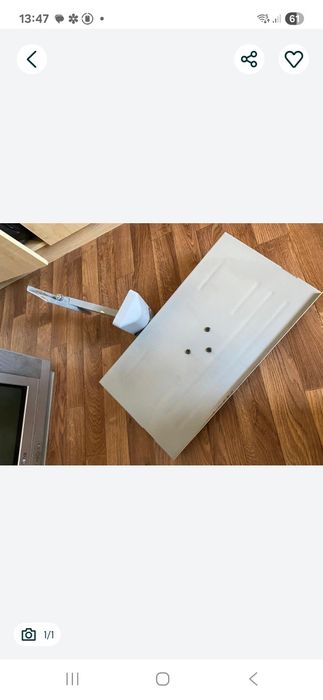 Подставка под телевизор / кронштейн