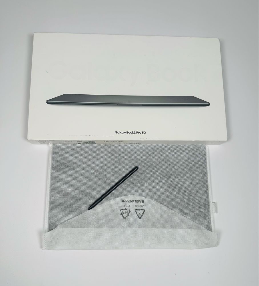 Samsung Galaxy Book 2 Pro 5G/15,6” AMOLED/i5-1240p/8GB LPDDR5/Iris Xe