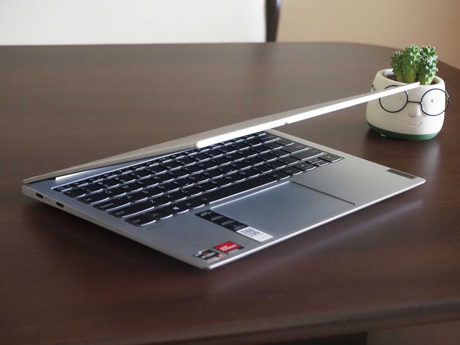 Lenovo Yoga Slim 7 - ultrabook