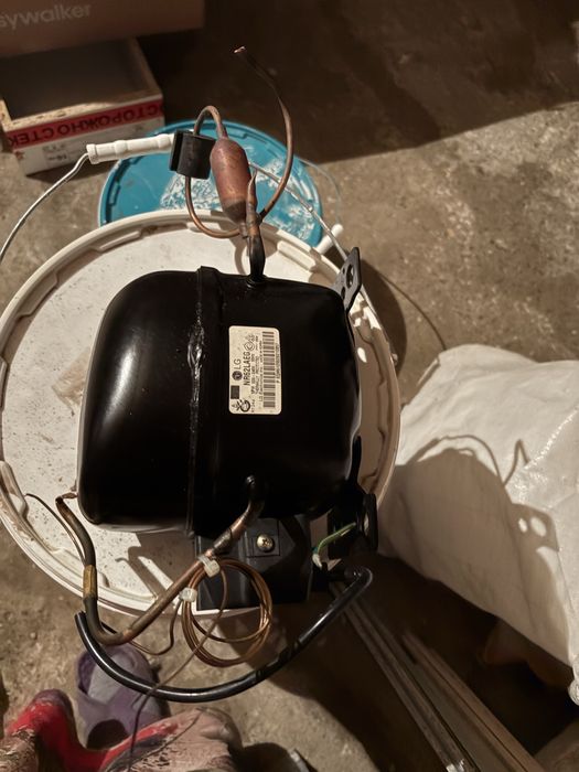 Продается моторчик холодильника LG